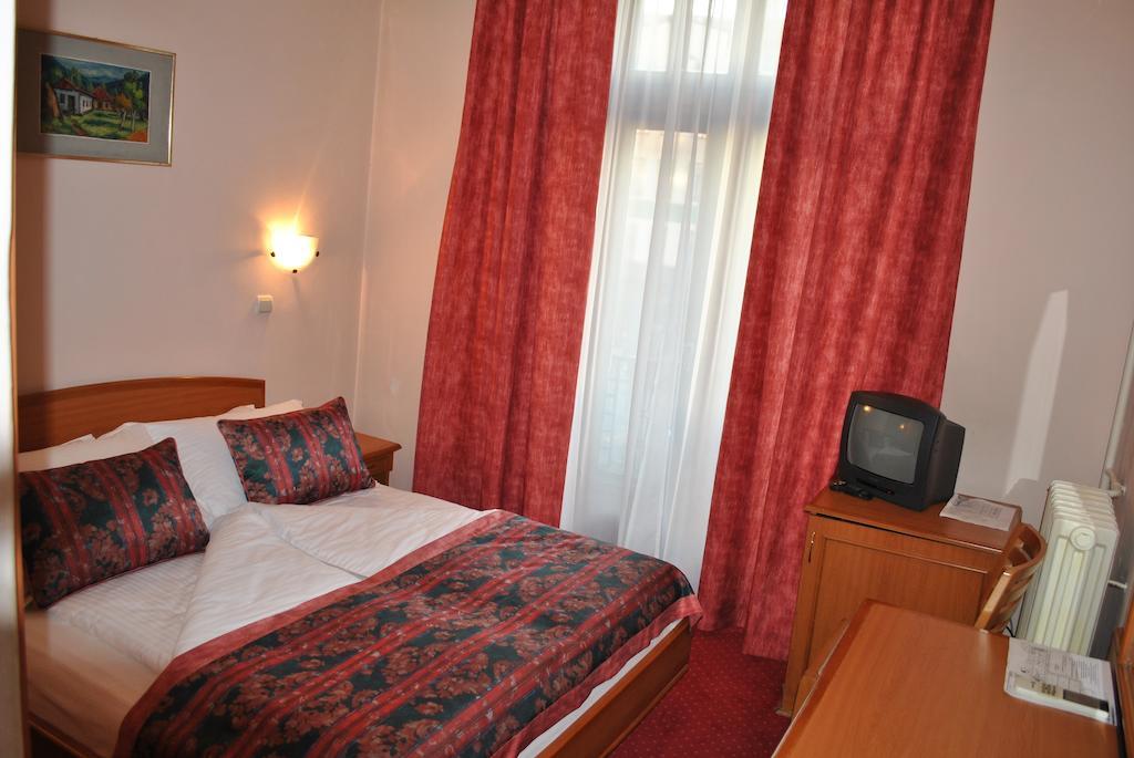 Hotel Kasina Belgrad Zewnętrze zdjęcie