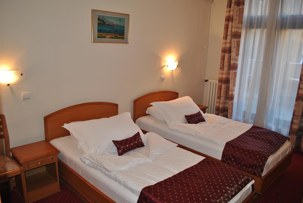 Hotel Kasina Belgrad Zewnętrze zdjęcie