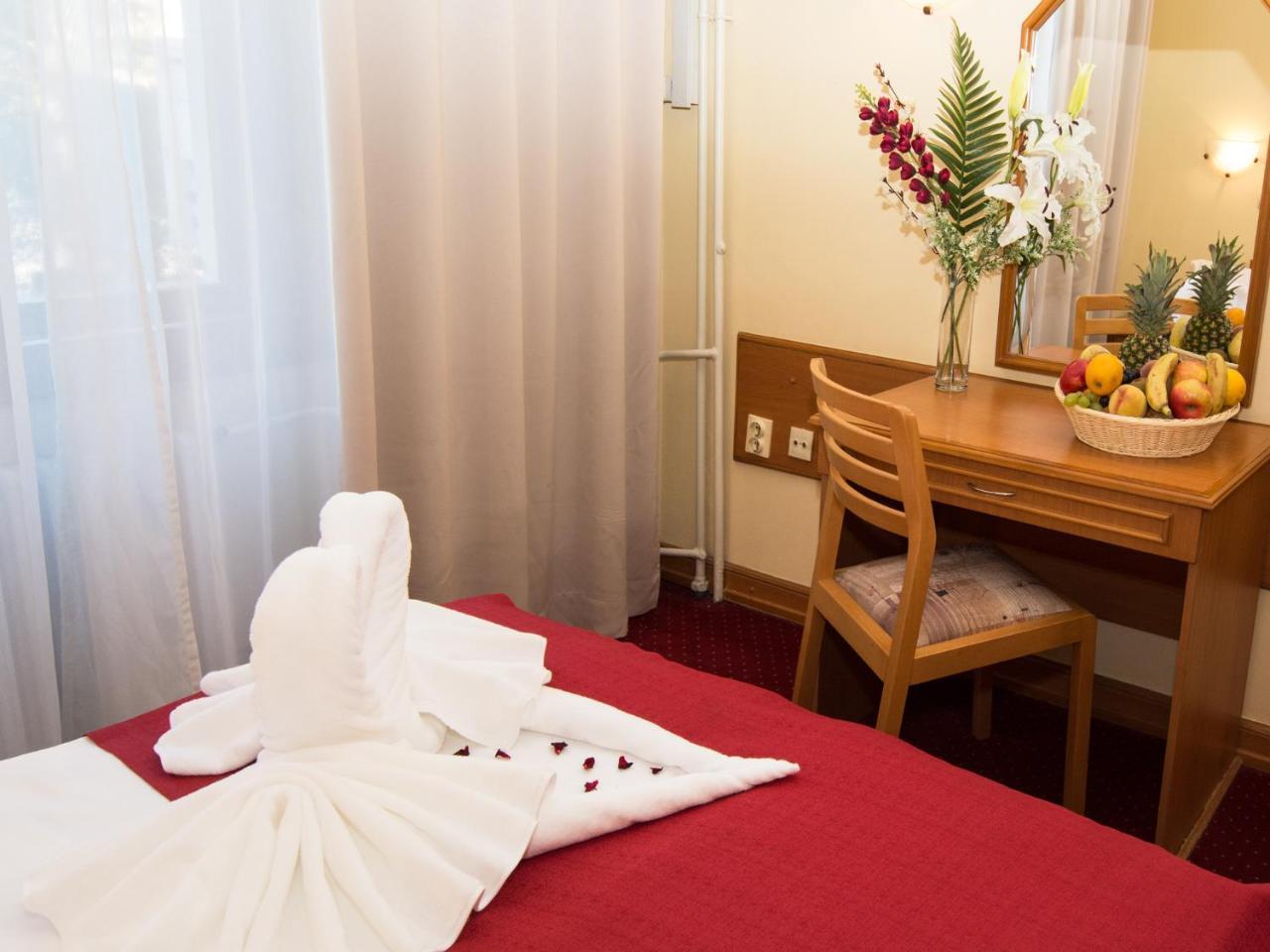 Hotel Kasina Belgrad Zewnętrze zdjęcie